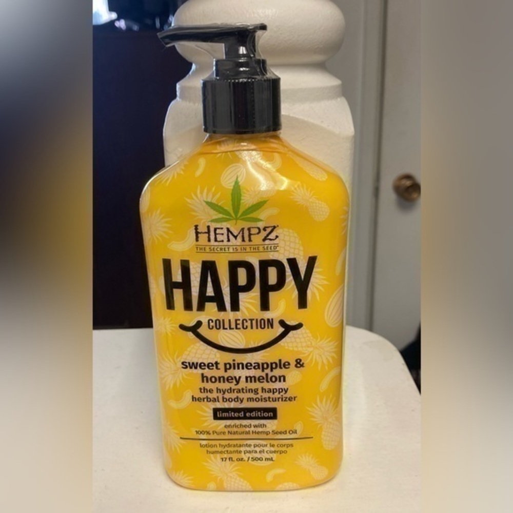 NWT Hempz Sweet Pineapple & Melon Herbal Body Moisturizer